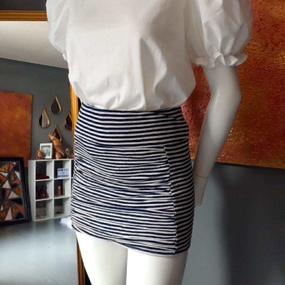  Guess By Marciano Linen Blend Mini Skirt
